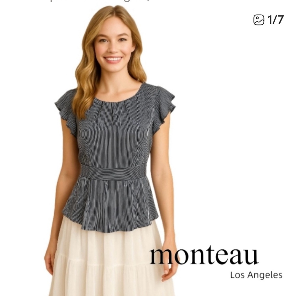 🛍️NWT S Monteau Navy & White Striped Flutter Sleeve Blouse